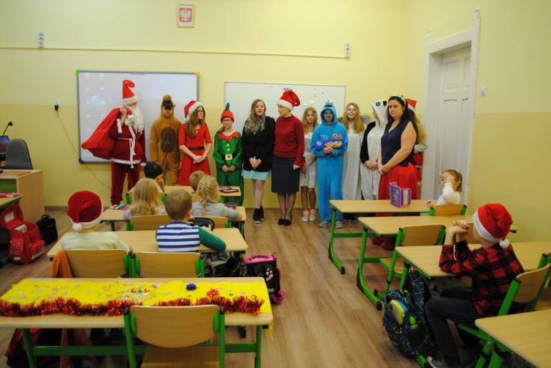 Zdjęcie: Mikołaj u Pierwszaków