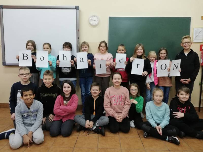 Zdjęcie: Ogólnopolski Projekt ,,BohaterOn” w naszej szkole.